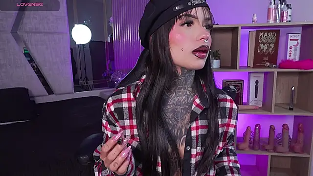 CleeoAdams  online show from 02/12/26, 06:13