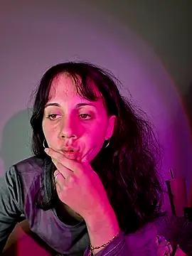 Snapshot of w4xxita chatting on 05/12/26, 02:41 w4xxita online show from 05/12/26, 02:41