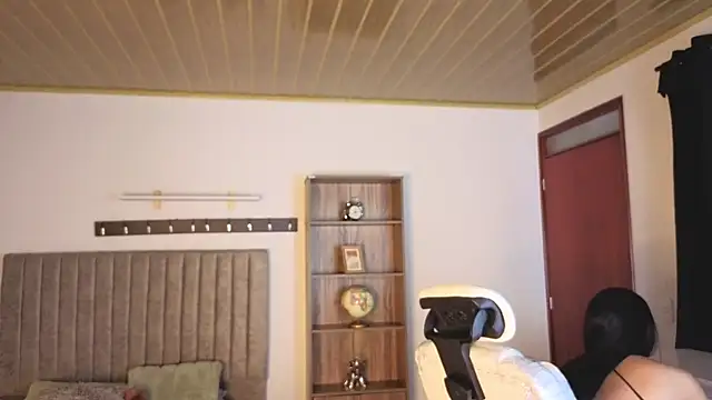 Snapshot of Renaxi_Smith chatting on 03/10/26, 07:51 Renaxi Smith online show from 03/10/26, 07:51