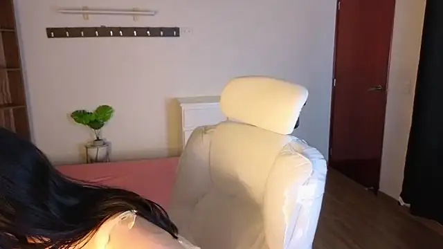 Snapshot of Renaxi_Smith chatting on 03/14/26, 07:53 Renaxi Smith online show from 03/14/26, 07:53