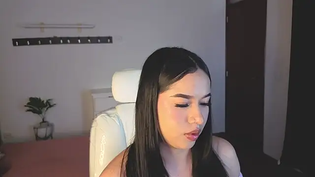 Snapshot of Renaxi_Smith chatting on 03/29/26, 07:04 Renaxi Smith online show from 03/29/26, 07:04