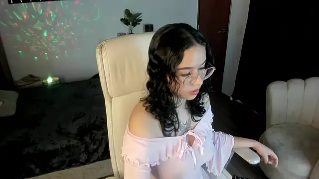 Renaxi Smith online show from 09/13/25, 07:14