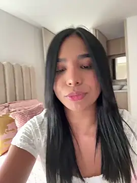 CharlotteGraay online show from 04/12/26, 09:18