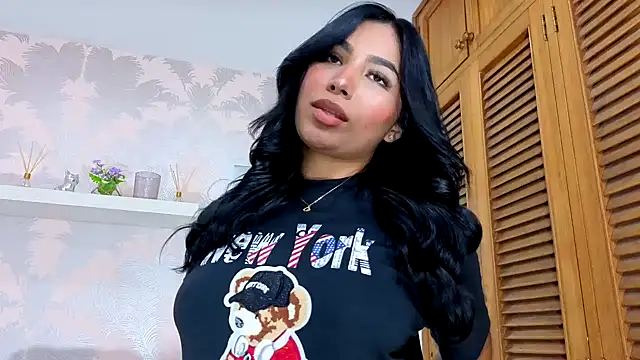 CharlotteGraay online show from 11/14/25, 07:50