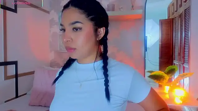 CharlotteGraay online show from 05/28/26, 07:42