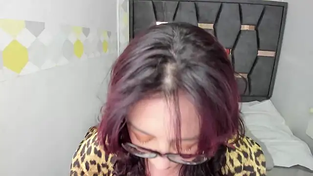 Snapshot of Victoria_Adamns chatting on 09/27/25, 12:00 Victoria Adamns online show from 09/27/25, 12:00