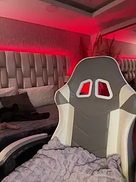 Sara  collins   online show from 12/21/25, 12:18