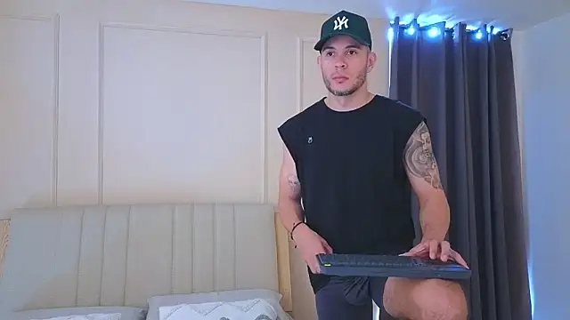 mr danni online show from 06/26/26, 07:09
