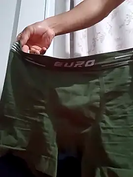 HornyTiger744 online show from 10/29/25, 03:49