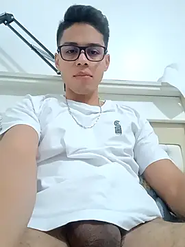 HornyTiger744 online show from 12/19/25, 10:01