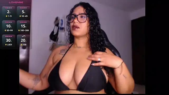 leslycarsson online show from 11/21/25, 12:53