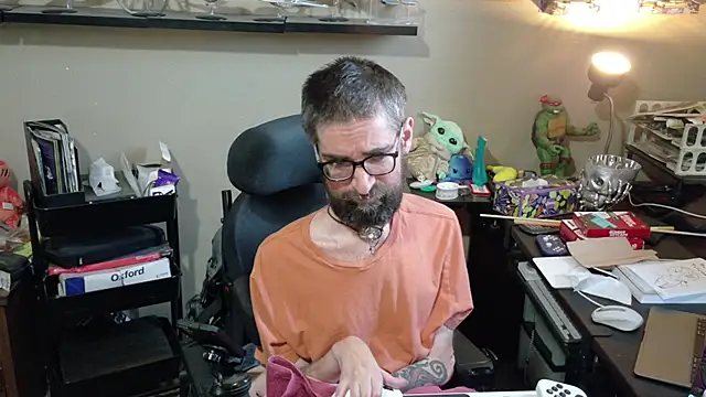 Snapshot of HighPriest_Belial666 chatting on 12/19/25, 09:39 HighPriest Belial666 online show from 12/19/25, 09:39