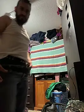 leonardohot1987 online show from 03/05/25, 02:57