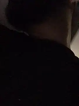 leonardohot1987 online show from 02/04/25, 05:10