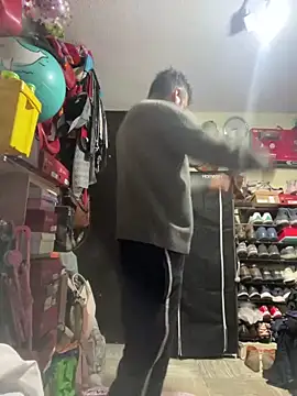 leonardohot1987 online show from 02/27/25, 06:02