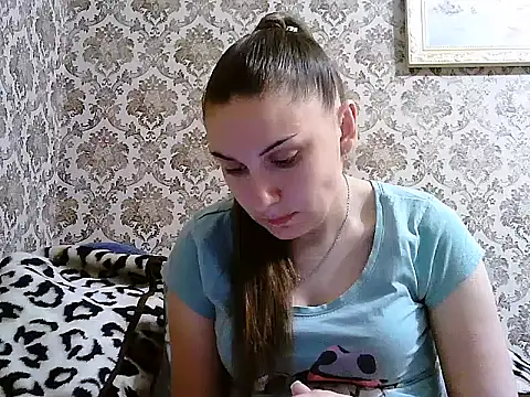 Yuliia30 online show from 05/21/26, 04:48