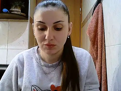 Yuliia30 online show from 02/15/26, 03:33