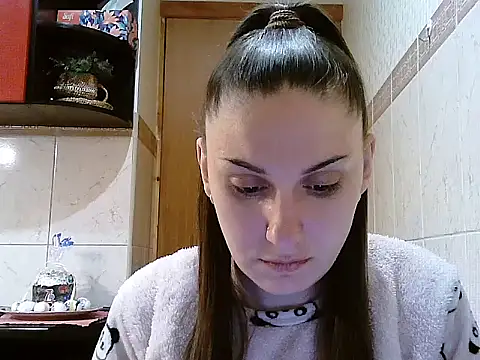 Yuliia30 online show from 04/11/26, 08:01