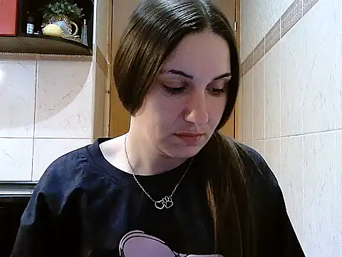 Yuliia30 online show from 05/08/26, 03:38