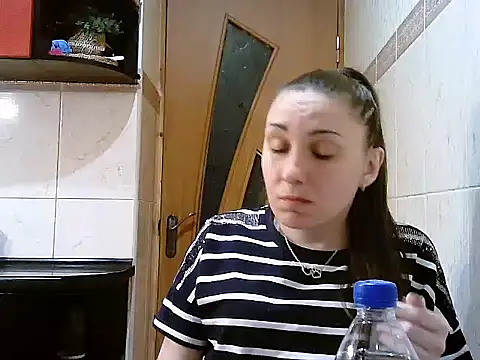 Yuliia30 online show from 04/21/26, 06:03