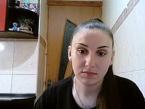 Yuliia30 online show from 05/27/26, 04:25