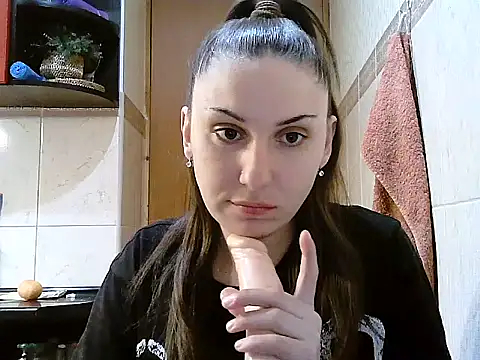 Yuliia30 online show from 02/20/26, 04:31