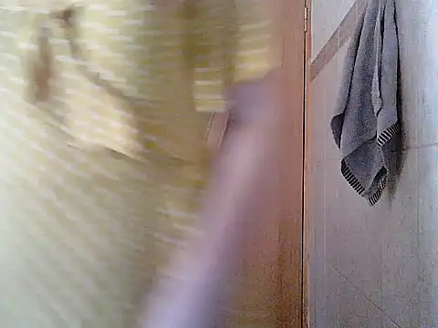 Snapshot of Yuliia30 chatting on 06/19/26, 01:06 Yuliia30 online show from 06/19/26, 01:06