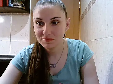 Yuliia30 online show from 05/26/26, 04:05