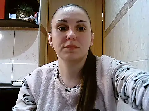 Yuliia30 online show from 04/18/26, 07:58