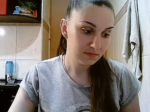 Snapshot of Yuliia30 chatting on 06/04/26, 04:55 Yuliia30 online show from 06/04/26, 04:55