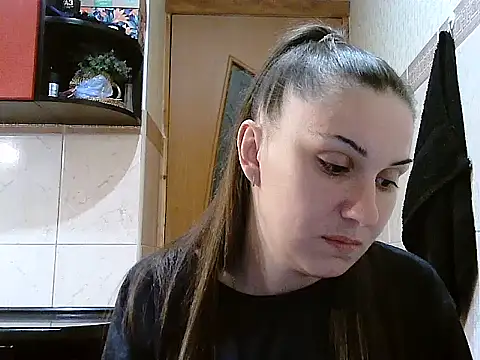 Yuliia30 online show from 05/12/26, 03:07