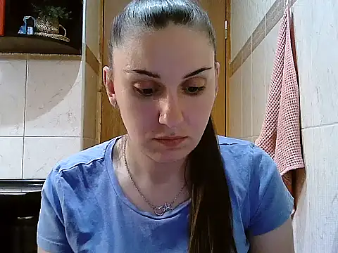 Yuliia30 online show from 06/02/26, 04:07