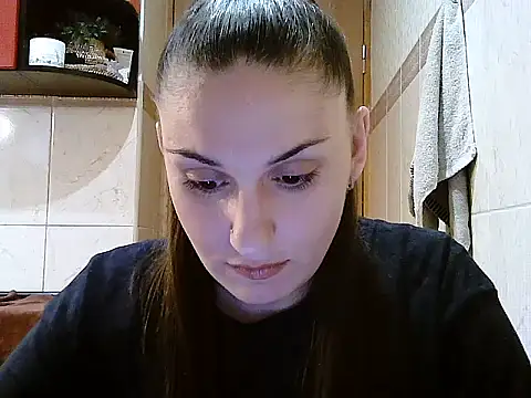 Snapshot of Yuliia30 chatting on 06/16/26, 04:40 Yuliia30 online show from 06/16/26, 04:40