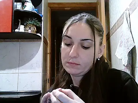 Snapshot of Yuliia30 chatting on 10/04/25, 02:40 Yuliia30 online show from 10/04/25, 02:40