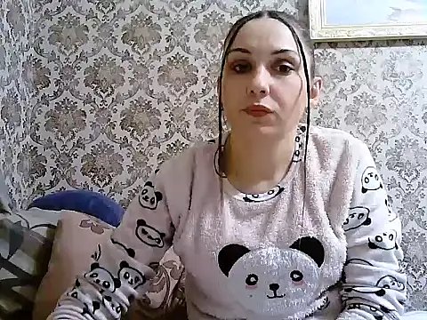Snapshot of Yuliia30 chatting on 10/16/25, 02:36 Yuliia30 online show from 10/16/25, 02:36