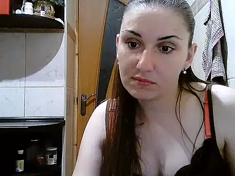 Snapshot of Yuliia30 chatting on 10/02/25, 04:43 Yuliia30 online show from 10/02/25, 04:43