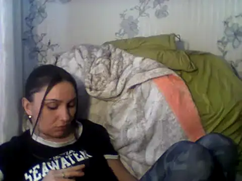 Snapshot of Yuliia30 chatting on 02/12/25, 12:22 Yuliia30 online show from 02/12/25, 12:22