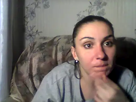 Snapshot of Yuliia30 chatting on 02/19/25, 03:38 Yuliia30 online show from 02/19/25, 03:38