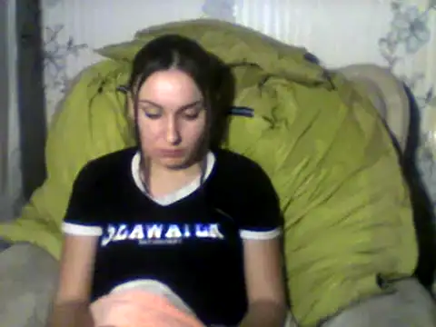 Snapshot of Yuliia30 chatting on 02/12/25, 03:27 Yuliia30 online show from 02/12/25, 03:27