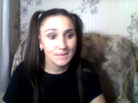 Snapshot of Yuliia30 chatting on 02/23/25, 04:24 Yuliia30 online show from 02/23/25, 04:24