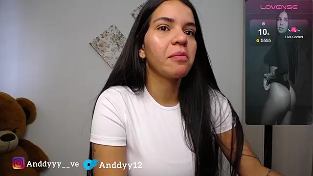 Snapshot of Anddyy__ chatting on 06/29/26, 03:23 Anddyy online show from 06/29/26, 03:23