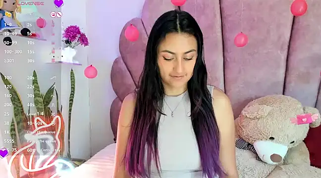 Snapshot of sweetfoxy_17 chatting on 02/12/25, 06:40 sweetfoxy 17 online show from 02/12/25, 06:40