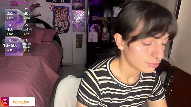 Snapshot of B0nnie_H0ney chatting on 02/18/25, 12:15 B0nnie H0ney online show from 02/18/25, 12:15