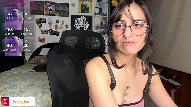 B0nnie H0ney online show from 06/25/26, 12:52