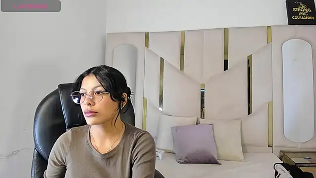 Salmaportman69 online show from 02/20/26, 01:24