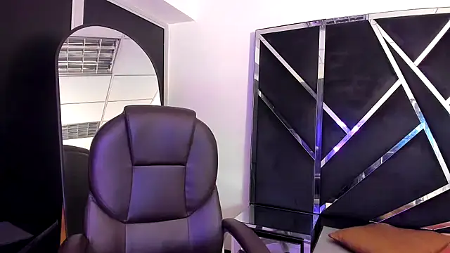 Snapshot of Salmaportman69 chatting on 10/21/25, 03:28 Salmaportman69 online show from 10/21/25, 03:28