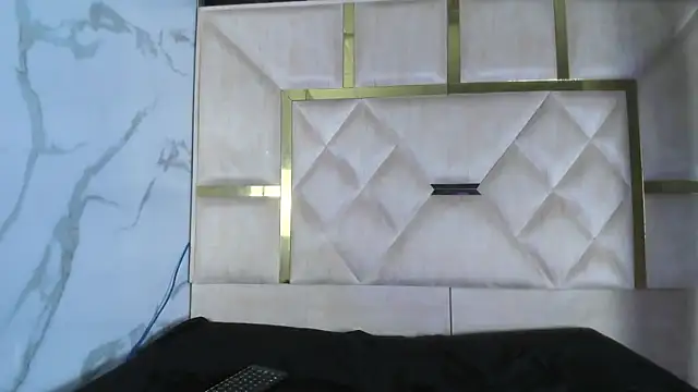 Snapshot of Salmaportman69 chatting on 12/13/25, 08:04 Salmaportman69 online show from 12/13/25, 08:04