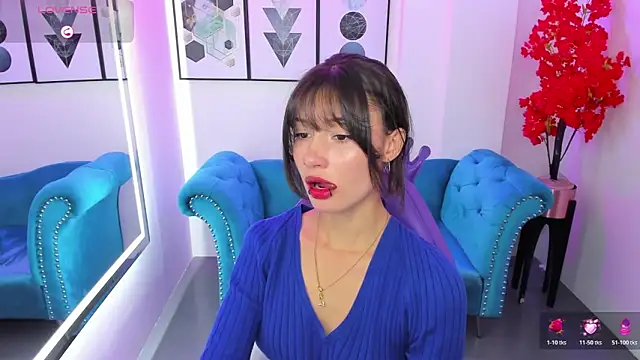 Akaza Hakuji  online show from 10/18/25, 12:29