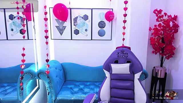 Akaza Hakuji  online show from 02/10/26, 12:15