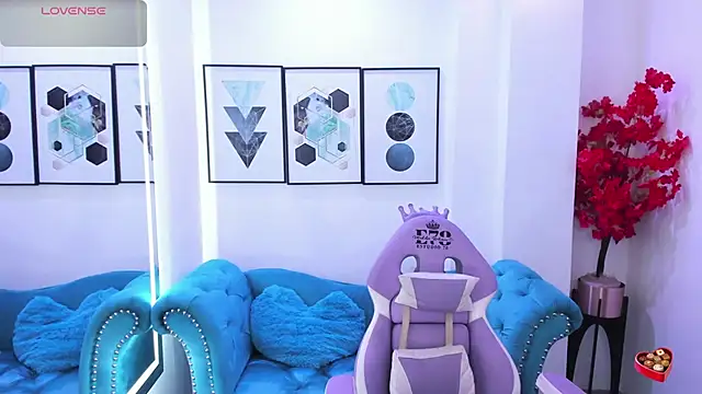 Akaza Hakuji  online show from 03/02/26, 12:34